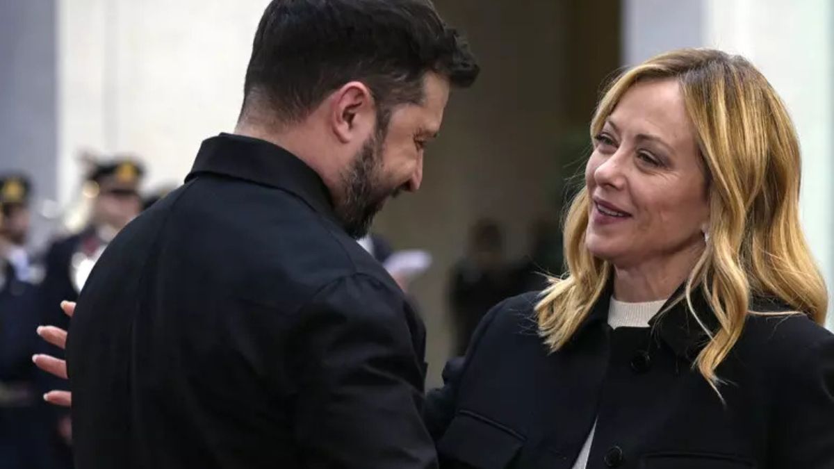Zelensky: “Con Meloni un colloquio eccellente, contiamo sul sostegno dell’Italia” Zelensky: “Con Meloni un colloquio eccellente, contiamo sul sostegno dell’Italia”