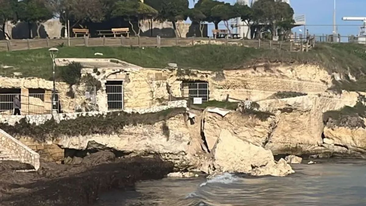 “Crolla tutto”. Terrore in Italia, in uno dei luoghi più belli: frana improvvisa, danni enormi “Crolla tutto”. Terrore in Italia, in uno dei luoghi più belli: frana improvvisa, danni enormi