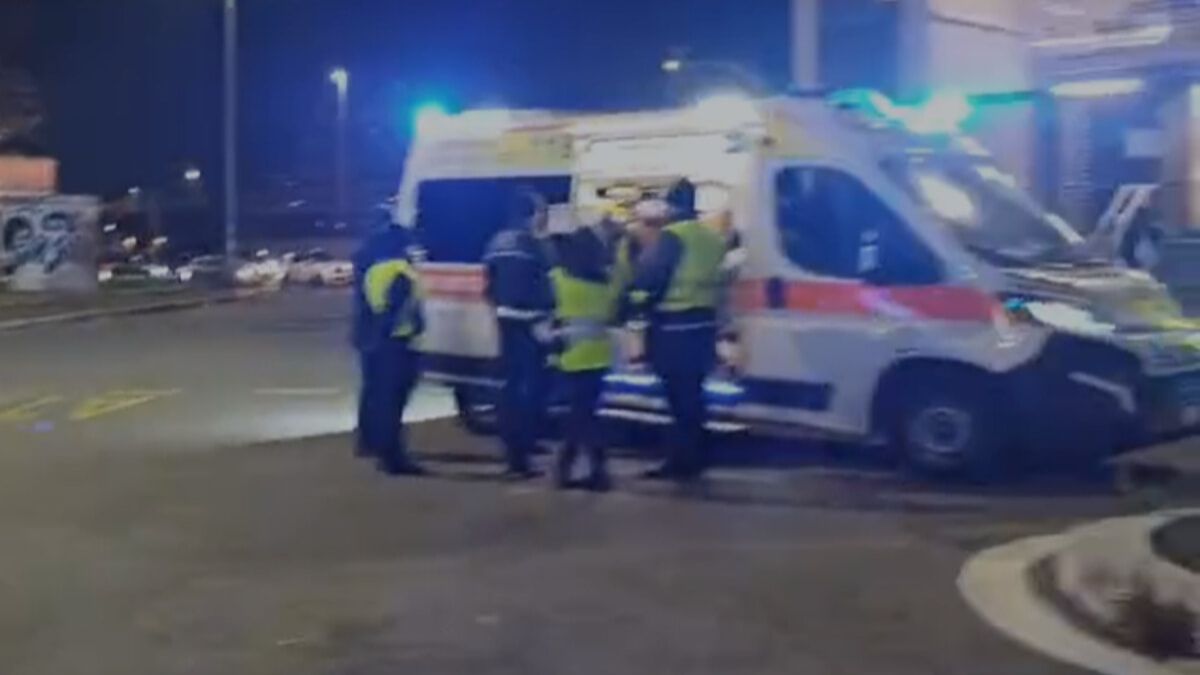 sangue sul bus follia in italia l8217aggressione shock con un coltello da Thesocialpost.it sangue sul bus follia in italia l8217aggressione shock con un coltello