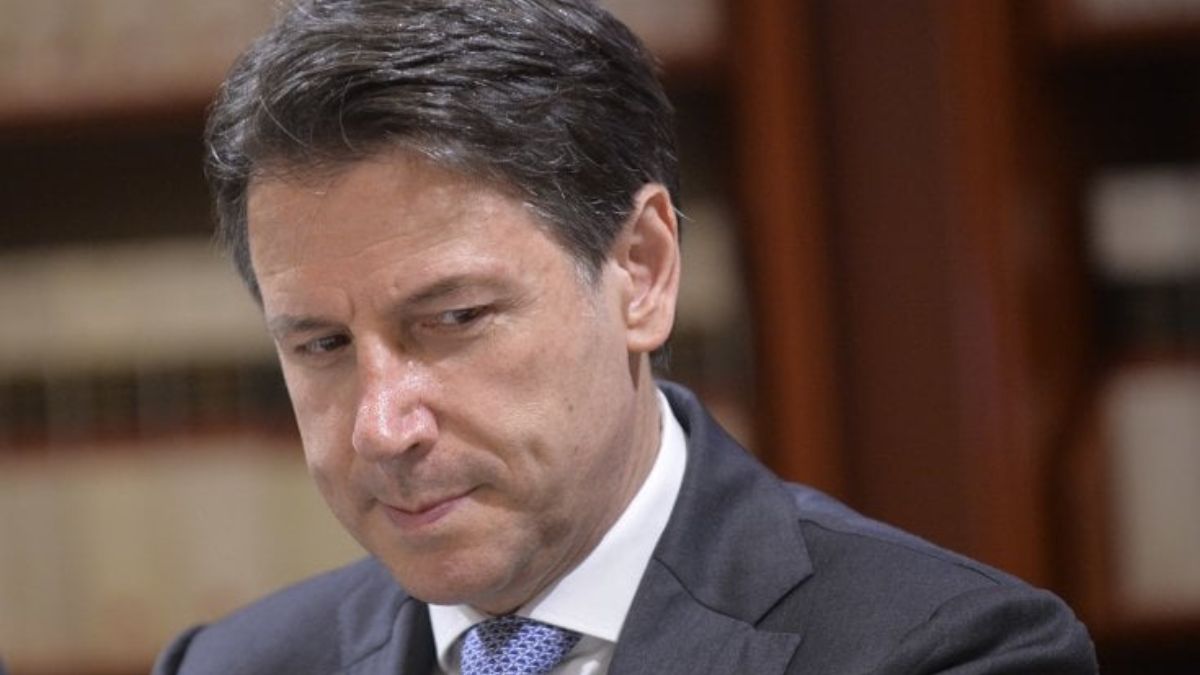 “Profondo rosso”. Giuseppe Conte, la notizia è una mazzata: “Impietoso”