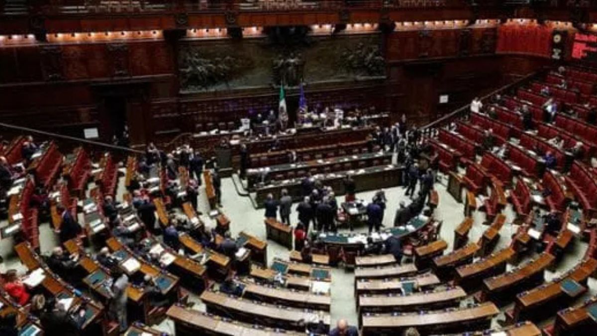 ok della camera la manovra 232 legge con 216 s236 meloni manovra seria e responsabile da Thesocialpost.it ok della camera la manovra 232 legge con 216 s236 meloni manovra seria e responsabile