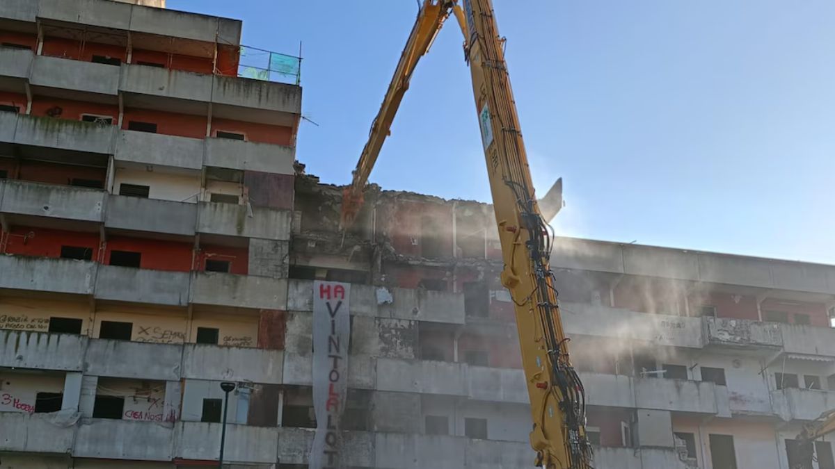 italia crollato tutto cosa 232 successo il video da brividi da Thesocialpost.it italia crollato tutto cosa 232 successo il video da brividi