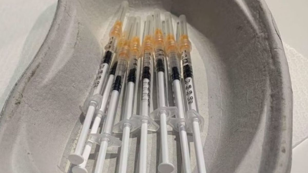 Vaccini, la clamorosa decisione è appena arrivata: dopo anni, cambia tutto