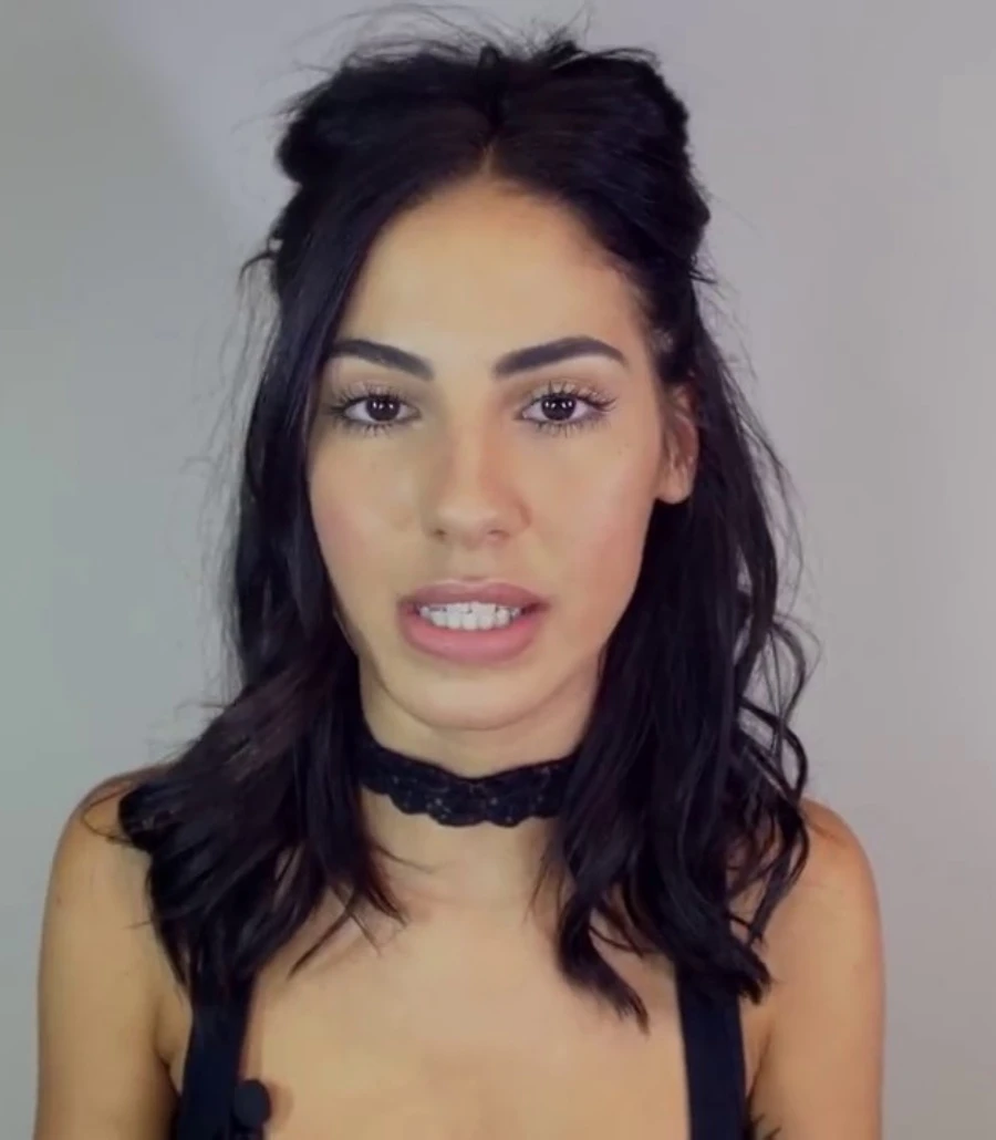 Primo piano di Giulia De Lellis, protagonista del racconto del suo Natale segnato dal lutto