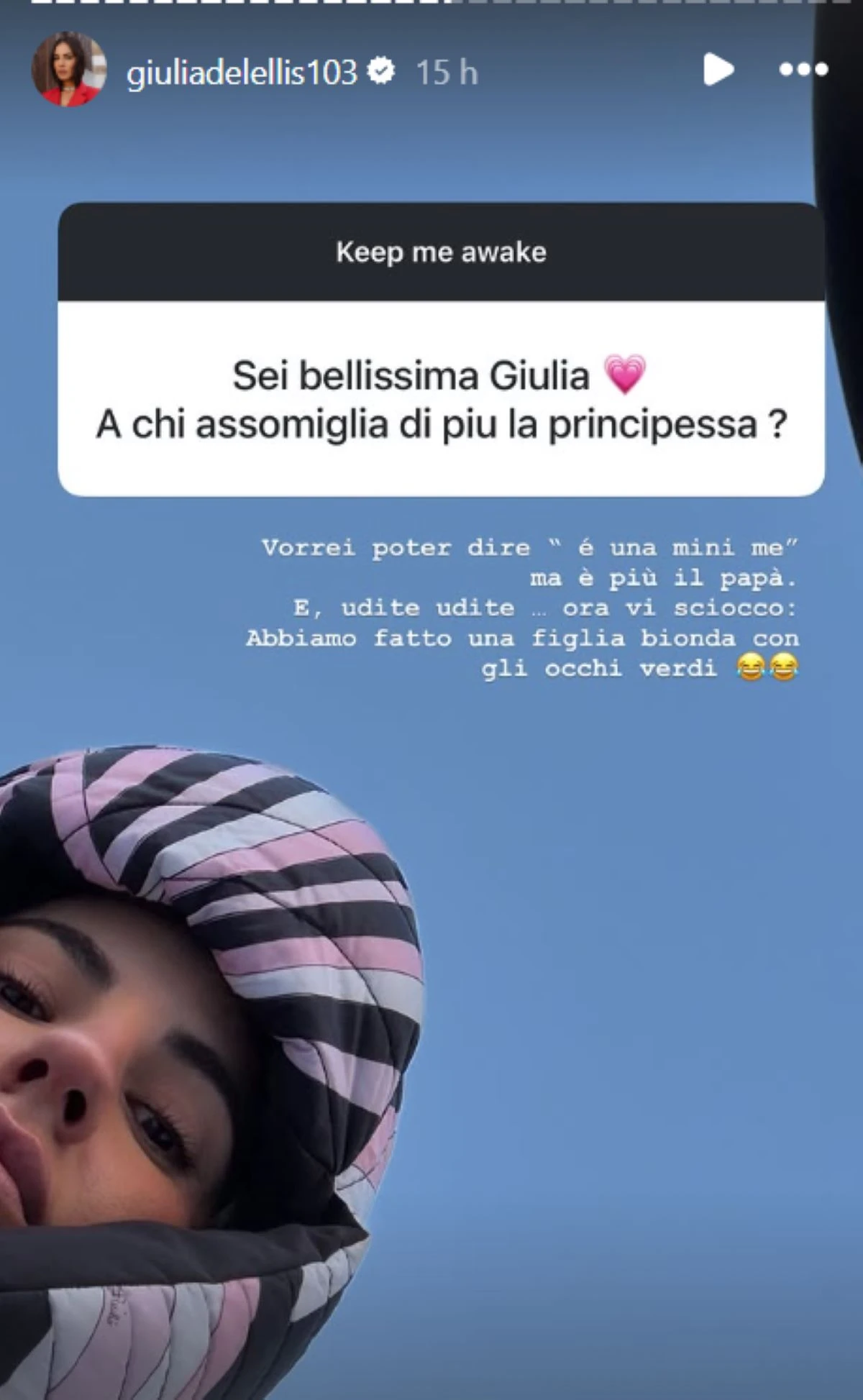 Dettaglio della piccola Priscilla, figlia di Giulia De Lellis e Tony Effe, mostrata senza viso sui social