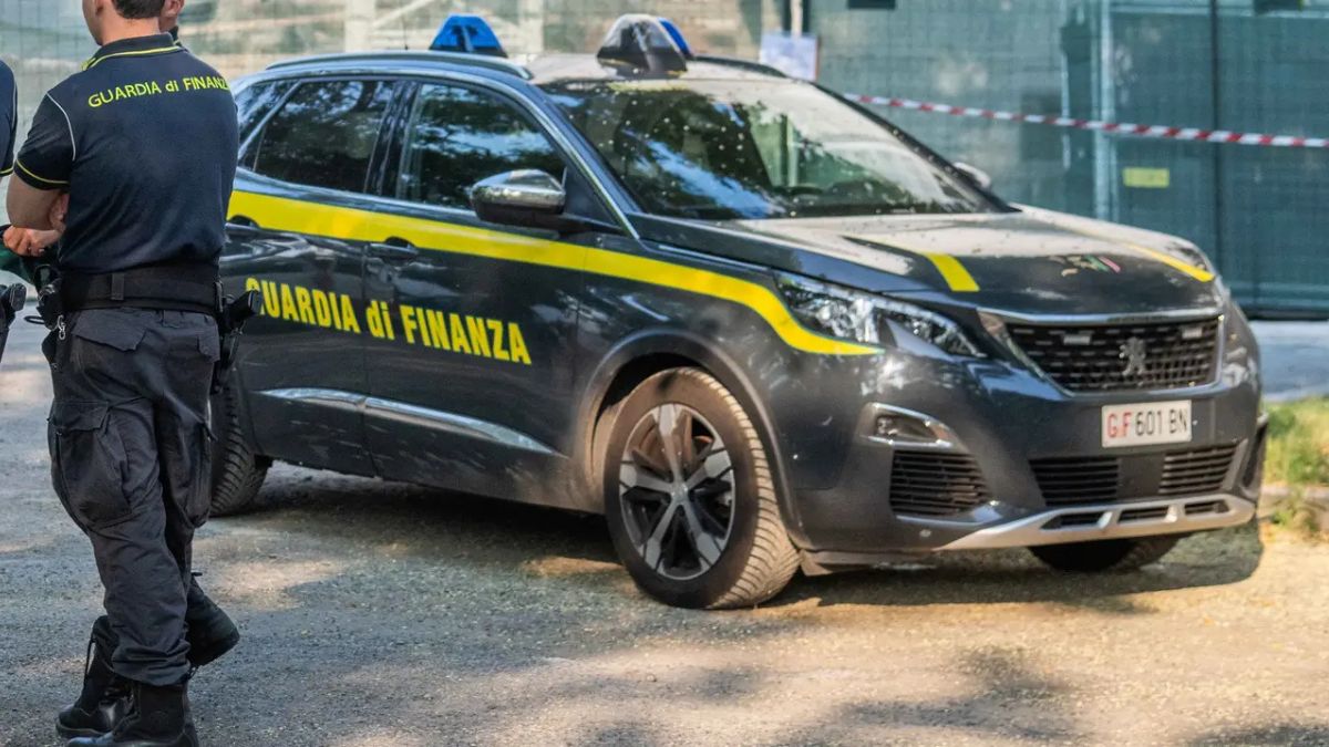 inchiesta urbanistica a milano sequestrata la torre unico brera 27 indagati per abusi edilizi da Thesocialpost.it inchiesta urbanistica a milano sequestrata la torre unico brera 27 indagati per abusi edilizi