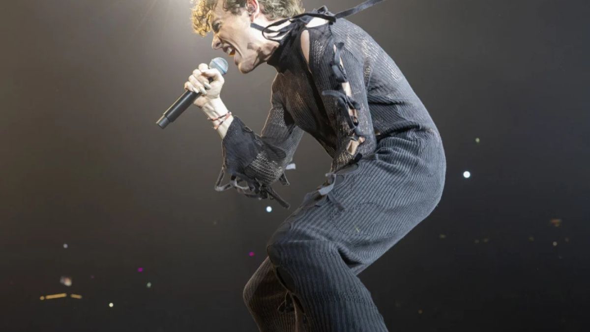 “Restituisco il premio”. Clamorosa decisione del big della musica: perché lo fa