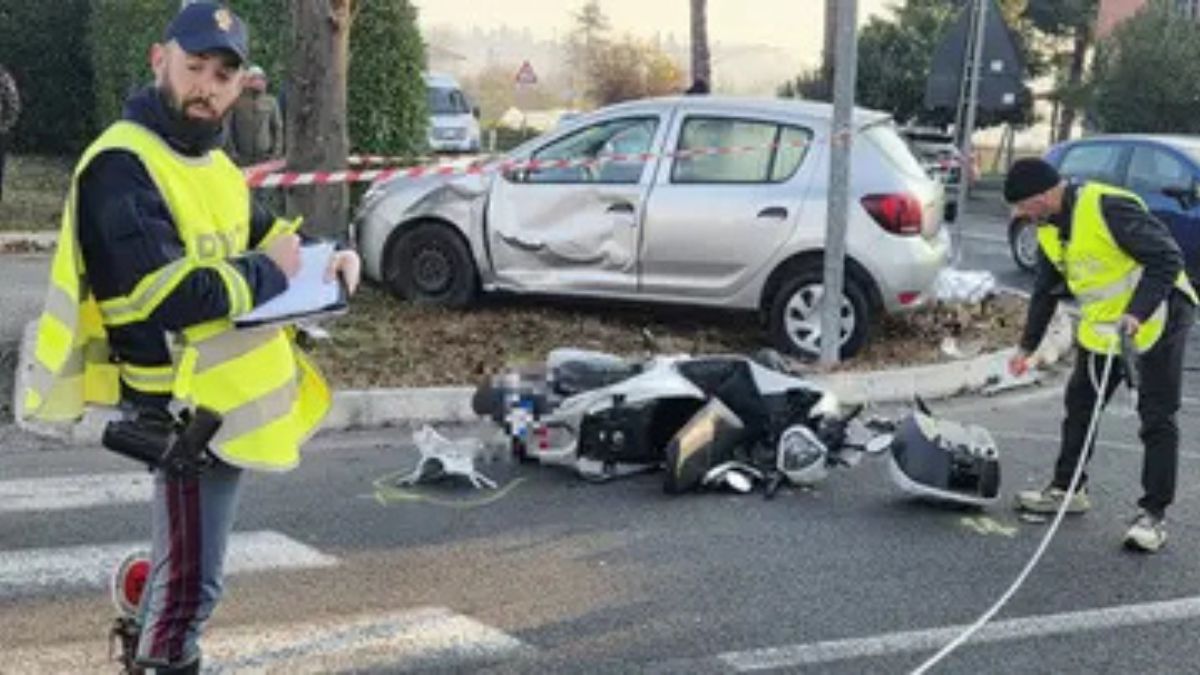 tragedia in italia travolte mentre vanno a scuola dramma totale 200 morta da Thesocialpost.it tragedia in italia travolte mentre vanno a scuola dramma totale 200 morta