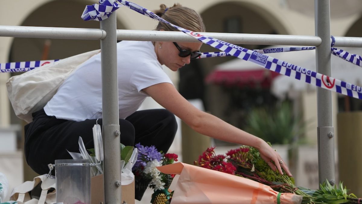 bondi beach atroce verit224 sulle vittime anche lei povera piccola da Thesocialpost.it bondi beach atroce verit224 sulle vittime anche lei povera piccola