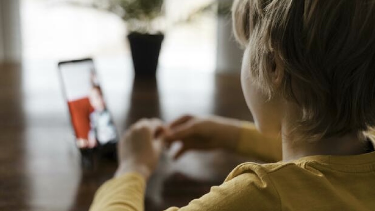 bambini adescati da una setta orrore totale cosa gli hanno fatto fare la polizia smantella tutto