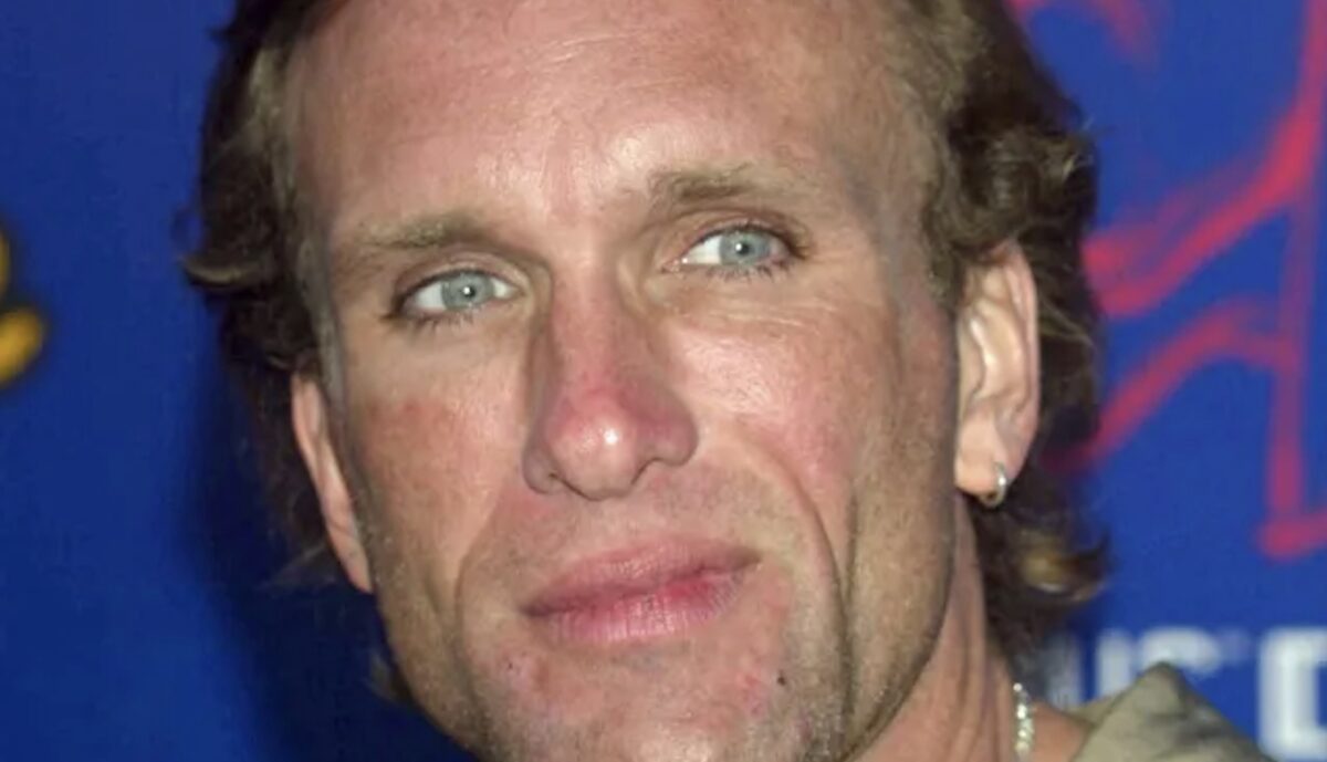 lutto shock nel cinema l8217attore trovato morto in casa inutili i soccorsi il dolore di fan e colleghi da Thesocialpost.it lutto shock nel cinema l8217attore trovato morto in casa inutili i soccorsi il dolore di fan e colleghi