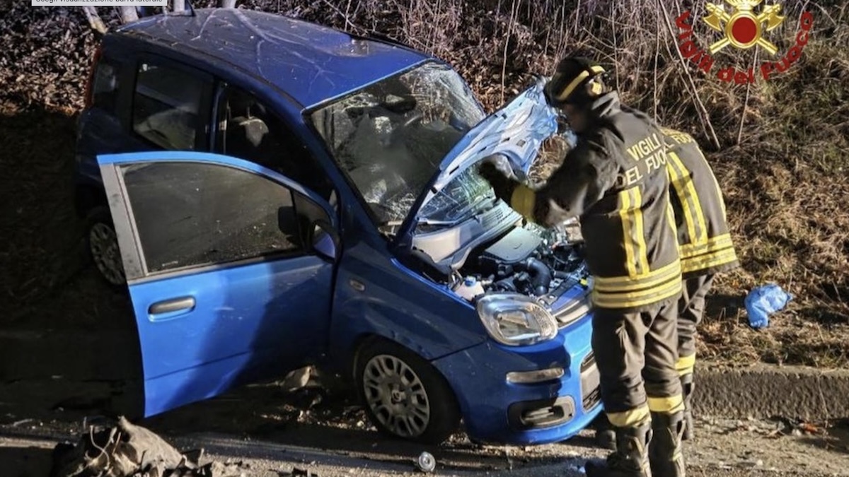 era contromano frontale micidiale in italia lo schianto violentissimo bloccata tutta l8217area da Thesocialpost.it era contromano frontale micidiale in italia lo schianto violentissimo bloccata tutta l8217area