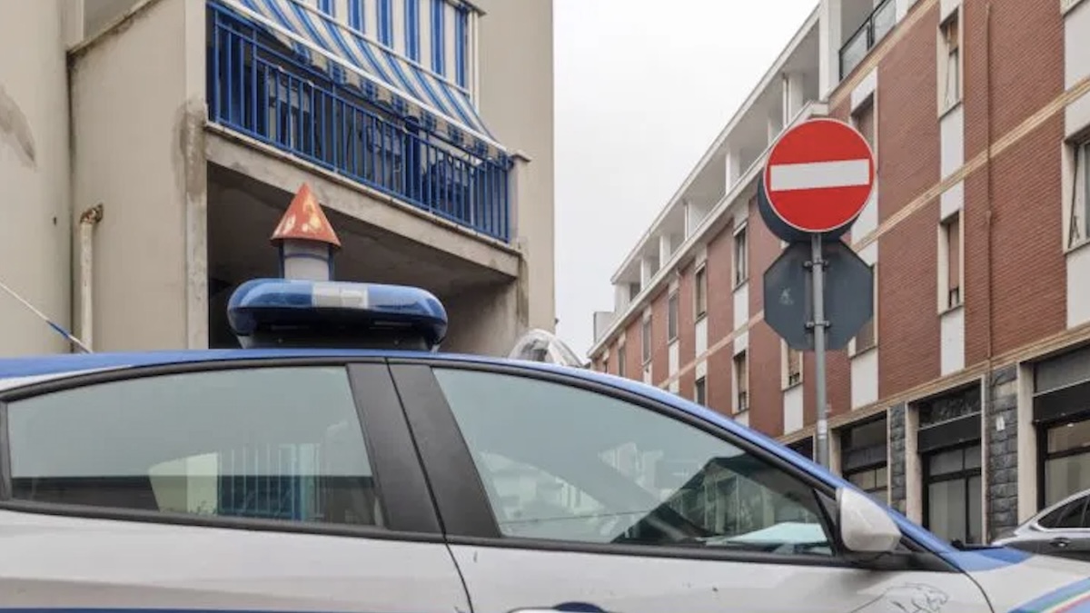 200 partito dal divano italia rosa trovata morta cos236 in casa cosa le 232 successo da Thesocialpost.it 200 partito dal divano italia rosa trovata morta cos236 in casa cosa le 232 successo