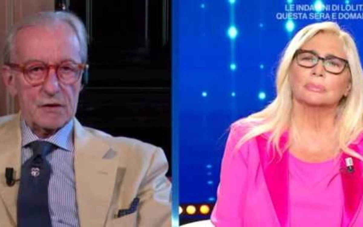 Vittorio Feltri in studio con Mara Venier durante Domenica In