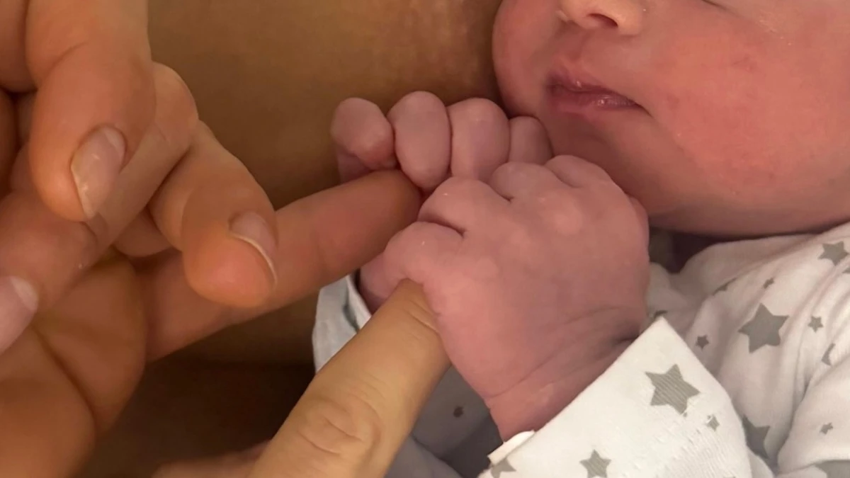 eccoci 232 nato come si chiama il primo figlio dei volti di canale 5 da Thesocialpost.it eccoci 232 nato come si chiama il primo figlio dei volti di canale 5