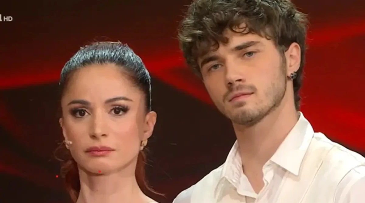 non doveva vincere lei ballando con le stelle shock le voci su andrea delogu una vergogna da Thesocialpost.it non doveva vincere lei ballando con le stelle shock le voci su andrea delogu una vergogna