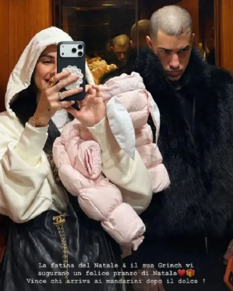 Giulia De Lellis e Tony Effe insieme, tra lutto familiare e cambio look del rapper