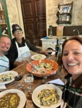 Famiglia nel bosco, la decisione ‘estrema’ dei genitori: “Documenti in arrivo”. Cosa succede