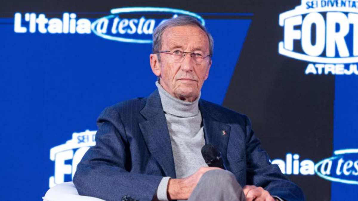 Fini ad Atreju, il “ritorno a casa” dell’ex leader di An: “Ho votato Meloni e la voterò ancora”