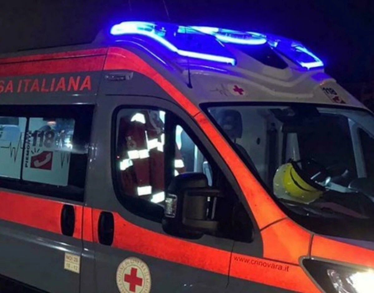 Dettaglio della moto coinvolta nel frontale con il suv