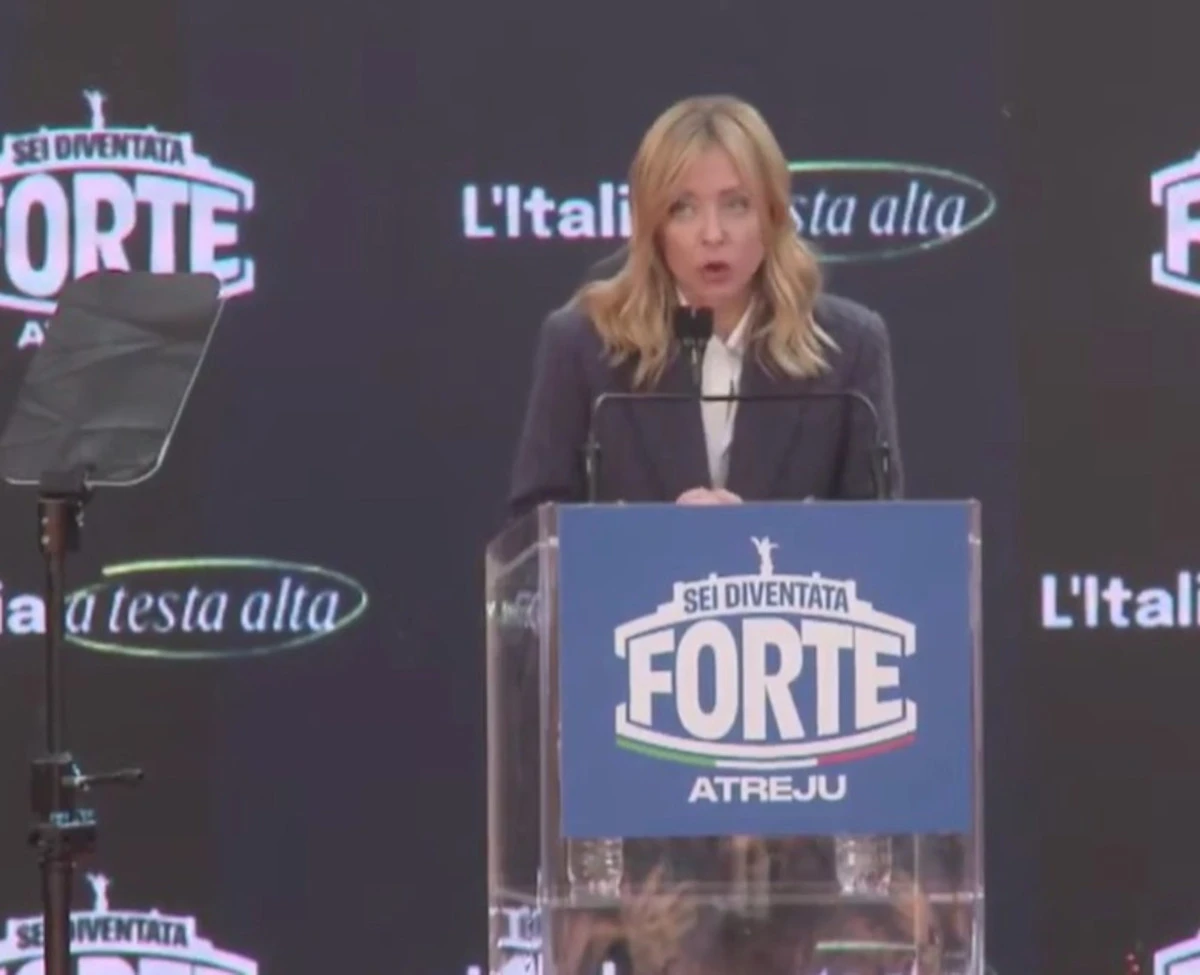 Giorgia Meloni durante il suo intervento alla kermesse Atreju a Roma