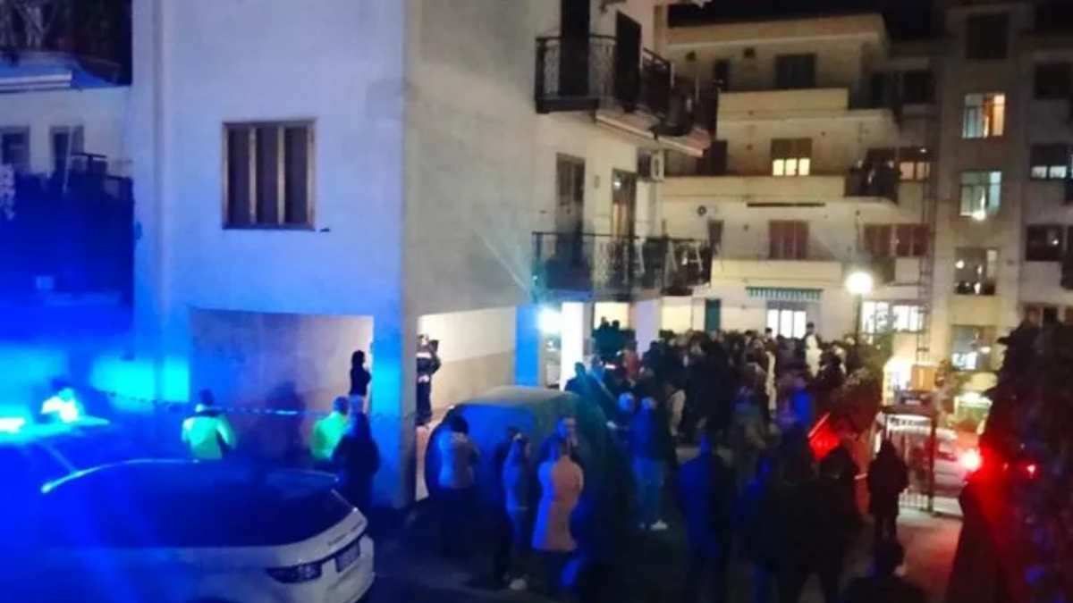 prima la furia omicida a coltellate poi il tragico epilogo citt224 italiana sotto shock da Thesocialpost.it prima la furia omicida a coltellate poi il tragico epilogo citt224 italiana sotto shock