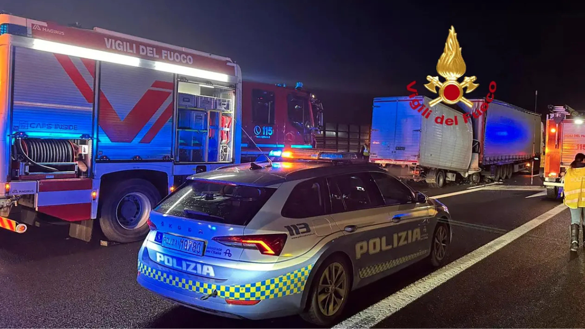 tamponamento mortale sull8217autostrada del sole muore un 48enne da Thesocialpost.it tamponamento mortale sull8217autostrada del sole muore un 48enne