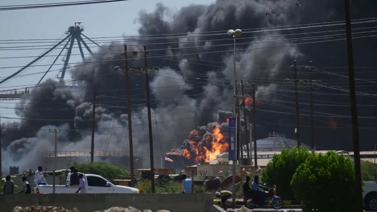 sudan attacco con droni su un mercato nel darfur almeno 10 morti da Thesocialpost.it sudan attacco con droni su un mercato nel darfur almeno 10 morti