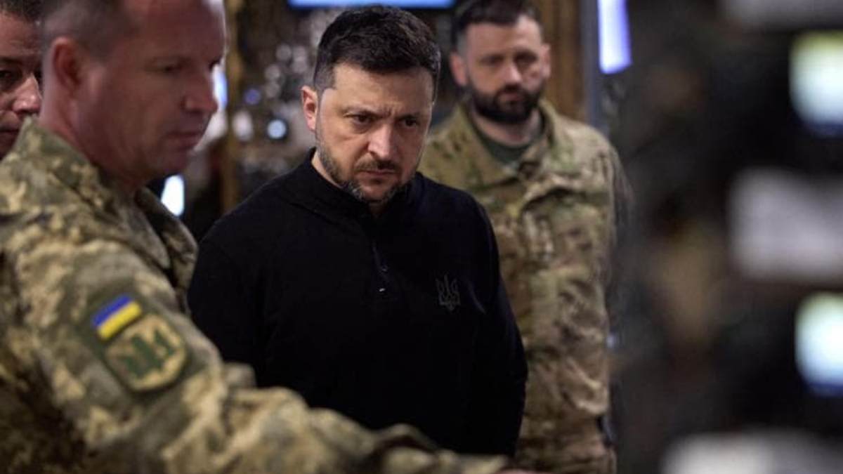 Dublino, quattro droni militari sulla scia dell’aereo di Zelensky: avvistamento nella notte