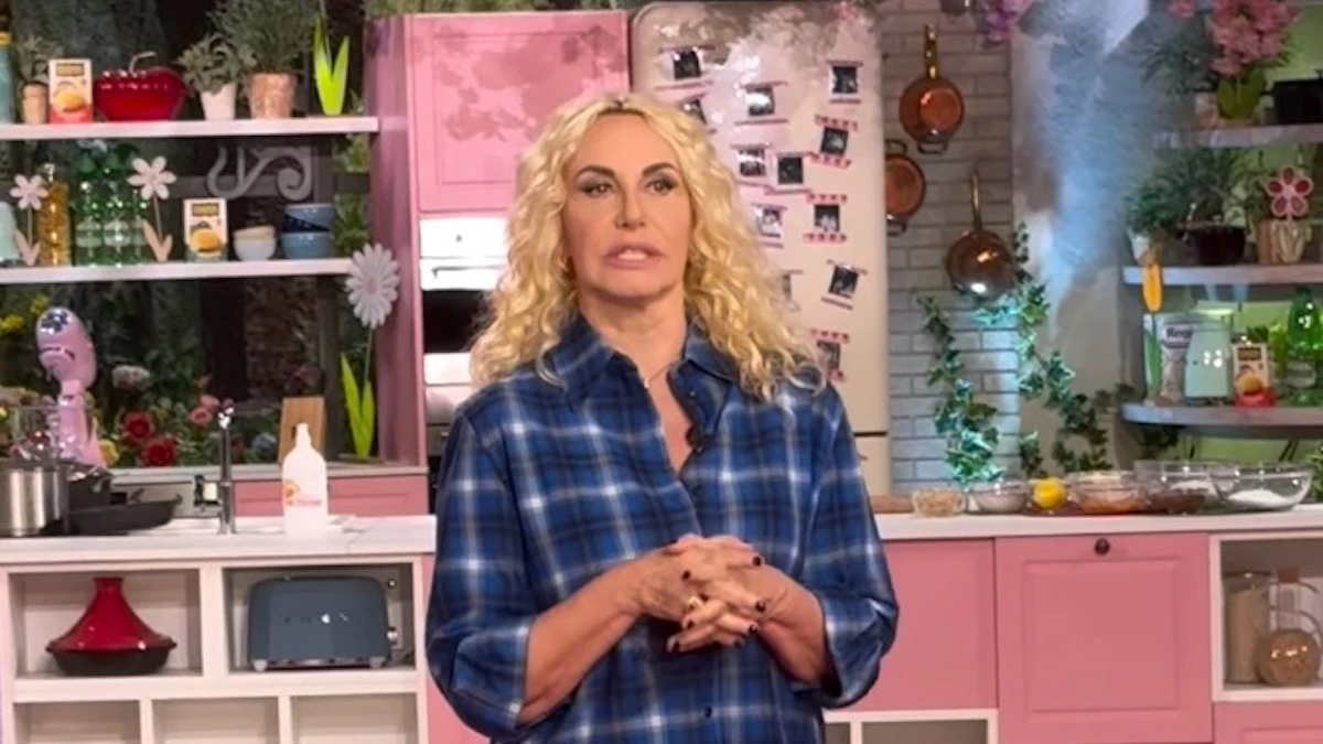 ve lo dico non ci posso credere clerici notizia bomba in diretta da Thesocialpost.it ve lo dico non ci posso credere clerici notizia bomba in diretta