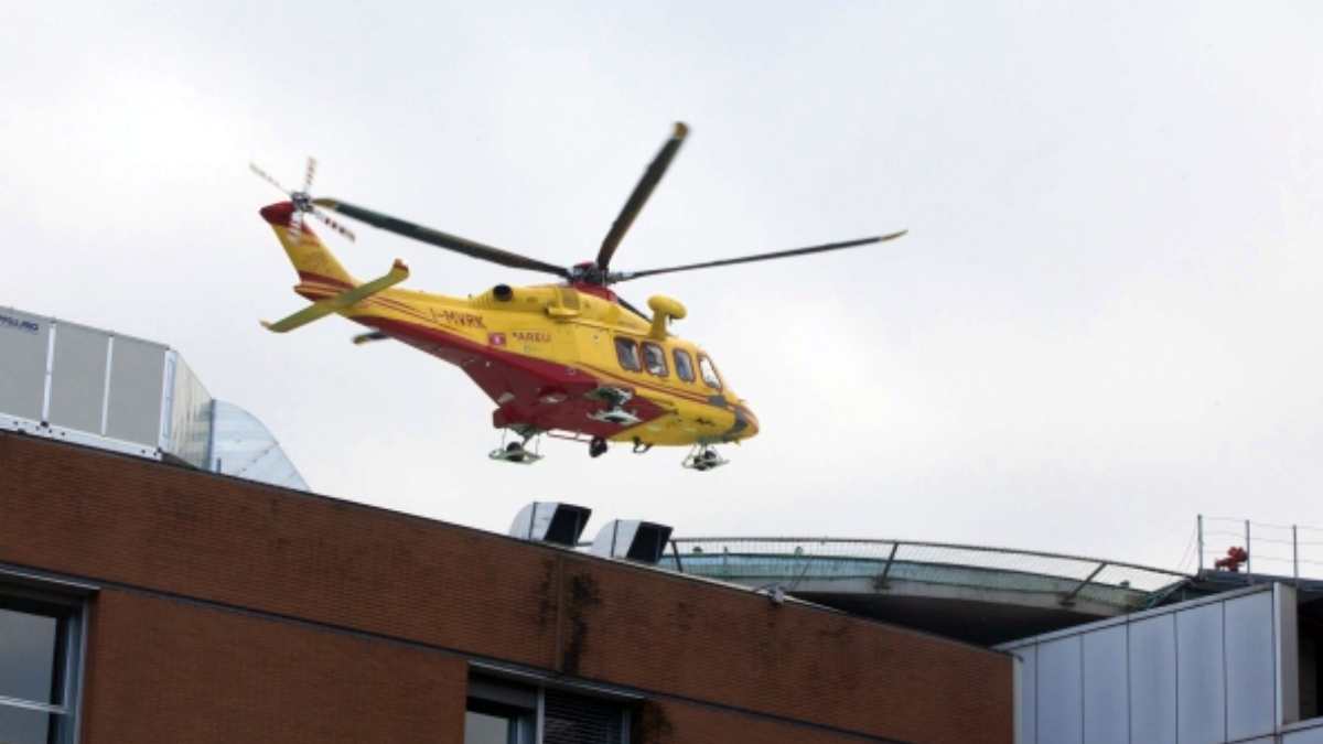 I primi ragazzi di Crans Montana che tornano a muoversi: “Si aiutano a vicenda” I primi ragazzi di Crans Montana che tornano a muoversi: “Si aiutano a vicenda”