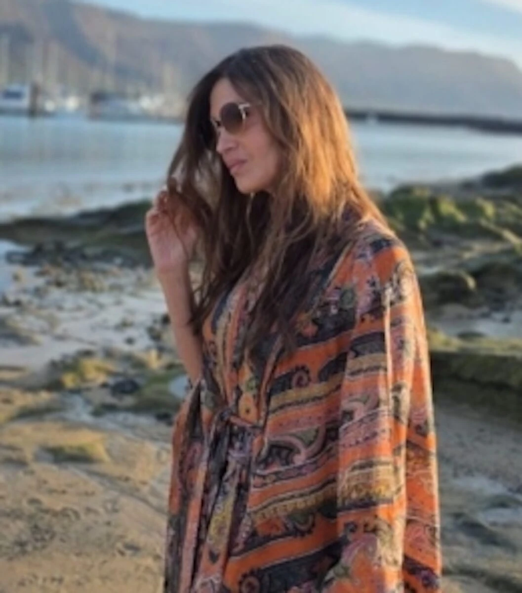 Sara Carbonero sorridente in uno scatto di lifestyle
