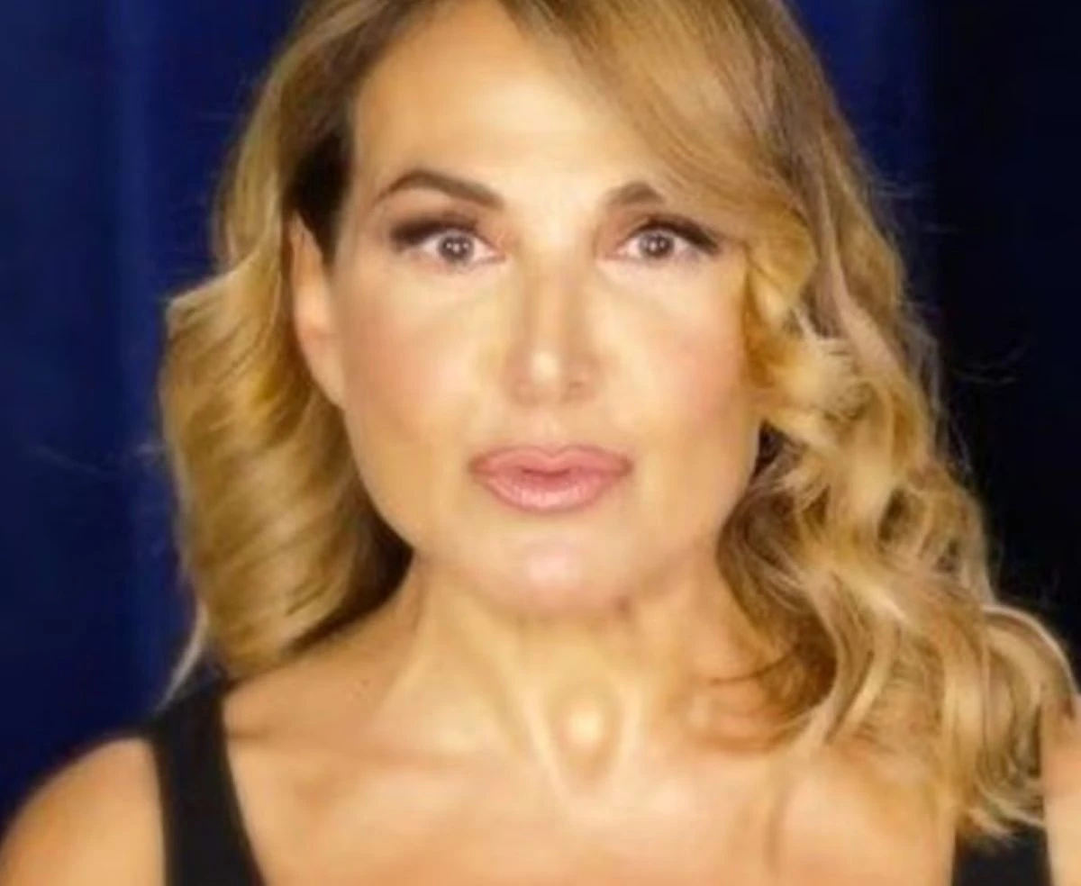 Barbara D’Urso e Belen Rodriguez: il caso dell’uscita da Mediaset