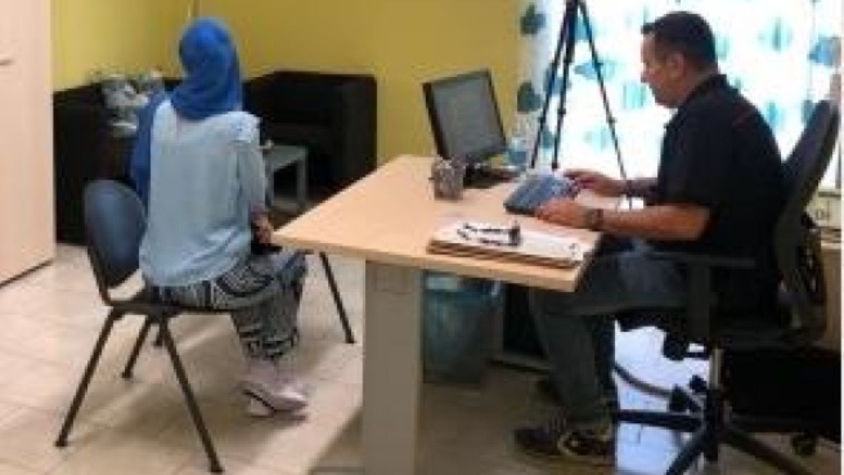 venduta dalla madre come sposa bambina italia orrore puro 200 geloso cosa le fa8230 da Thesocialpost.it venduta dalla madre come sposa bambina italia orrore puro 200 geloso cosa le fa8230