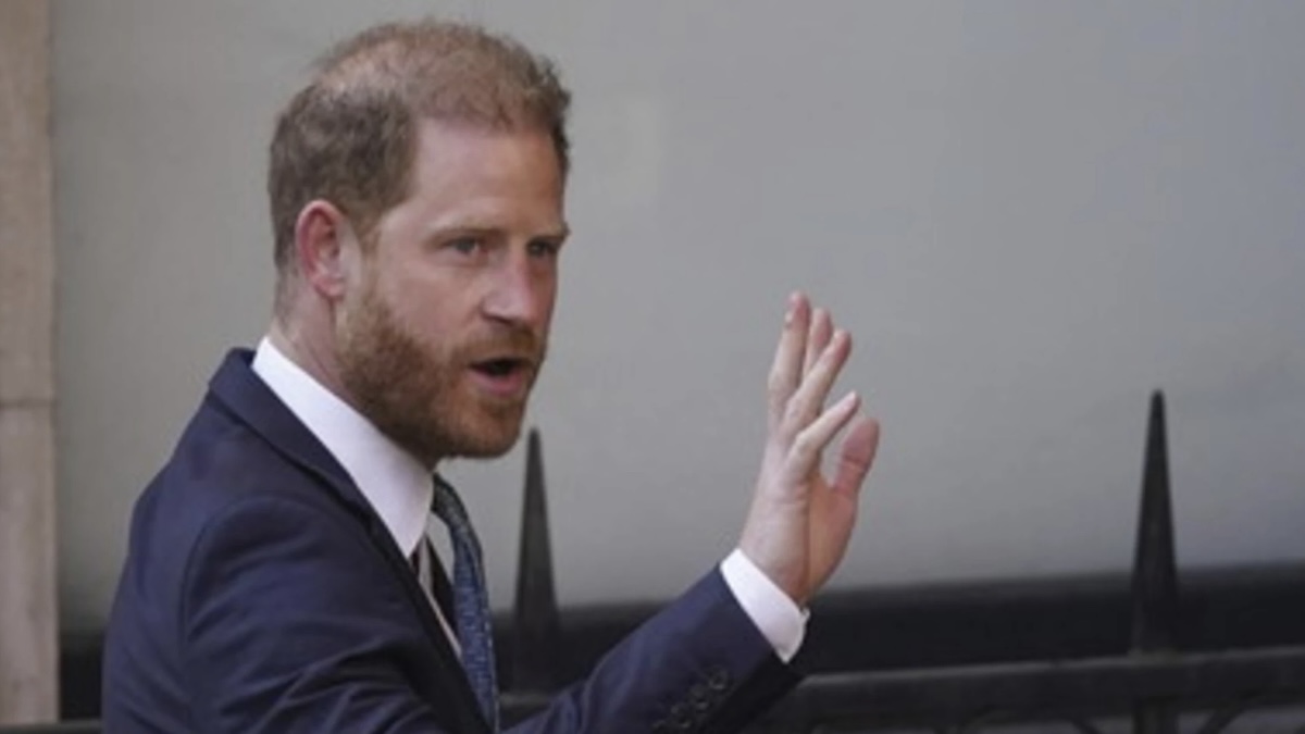 “Profondamente inquietanti”. Il principe Harry contro Daily Mail, è guerra aperta