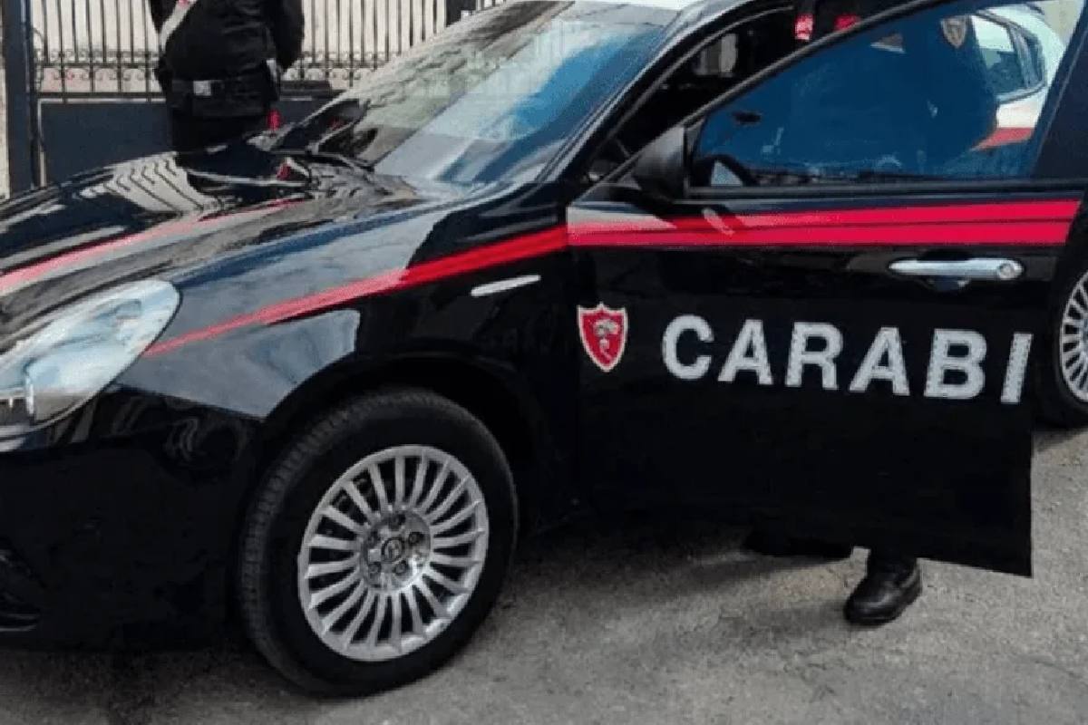 far west nella cittadina italiana lite degenera caos e fuga in pieno centro da Thesocialpost.it far west nella cittadina italiana lite degenera caos e fuga in pieno centro