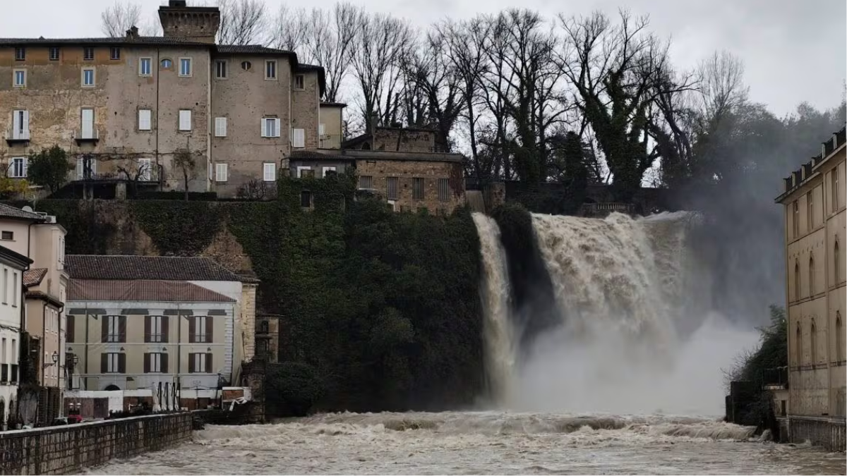 maltempo in ciociaria fiumi in piena e scuole chiuse allerta totale da Thesocialpost.it maltempo in ciociaria fiumi in piena e scuole chiuse allerta totale