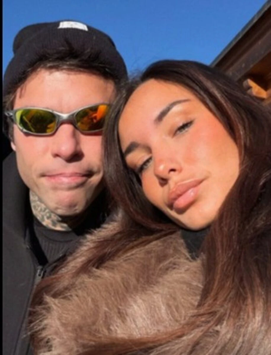 Primo piano di Giulia Honegger, nuova compagna di Fedez