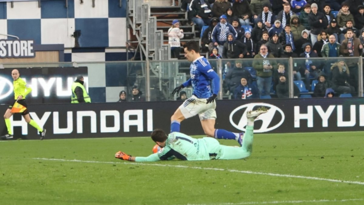 Super Como travolge il Torino 6 0 e scavalca la Juve in classifica