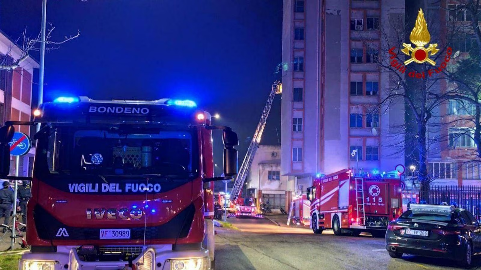 Terribile incendio in Italia, grattacielo in fiamme! Evacuate centinaia di persone, alcuni portati in ospedale Terribile incendio in Italia, grattacielo in fiamme! Evacuate centinaia di persone, alcuni portati in ospedale