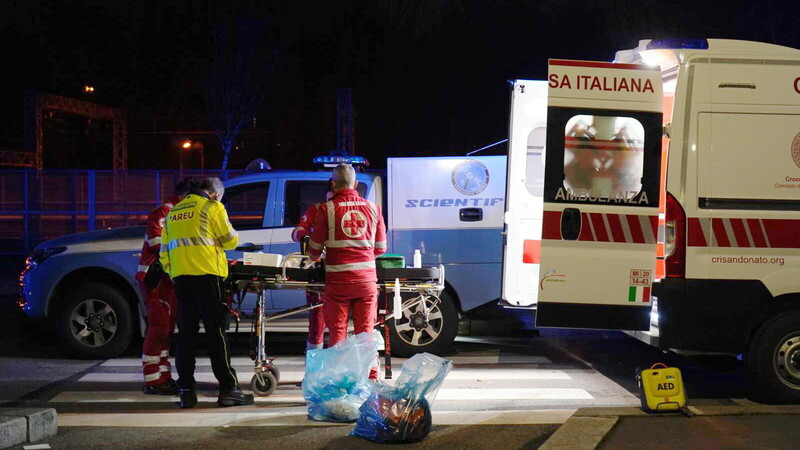 Sparatoria a Milano, poliziotto uccide 20enne in zona Rogoredo