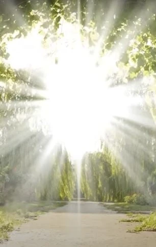 Rappresentazione simbolica del paradiso con luce intensa