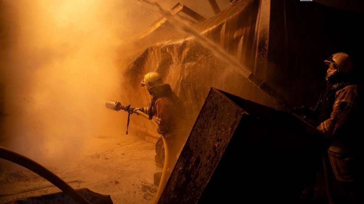 ucraina oltre 200 droni russi alla vigilia di capodanno colpite infrastrutture energetiche in tutto il paese da Thesocialpost.it ucraina oltre 200 droni russi alla vigilia di capodanno colpite infrastrutture energetiche in tutto il paese