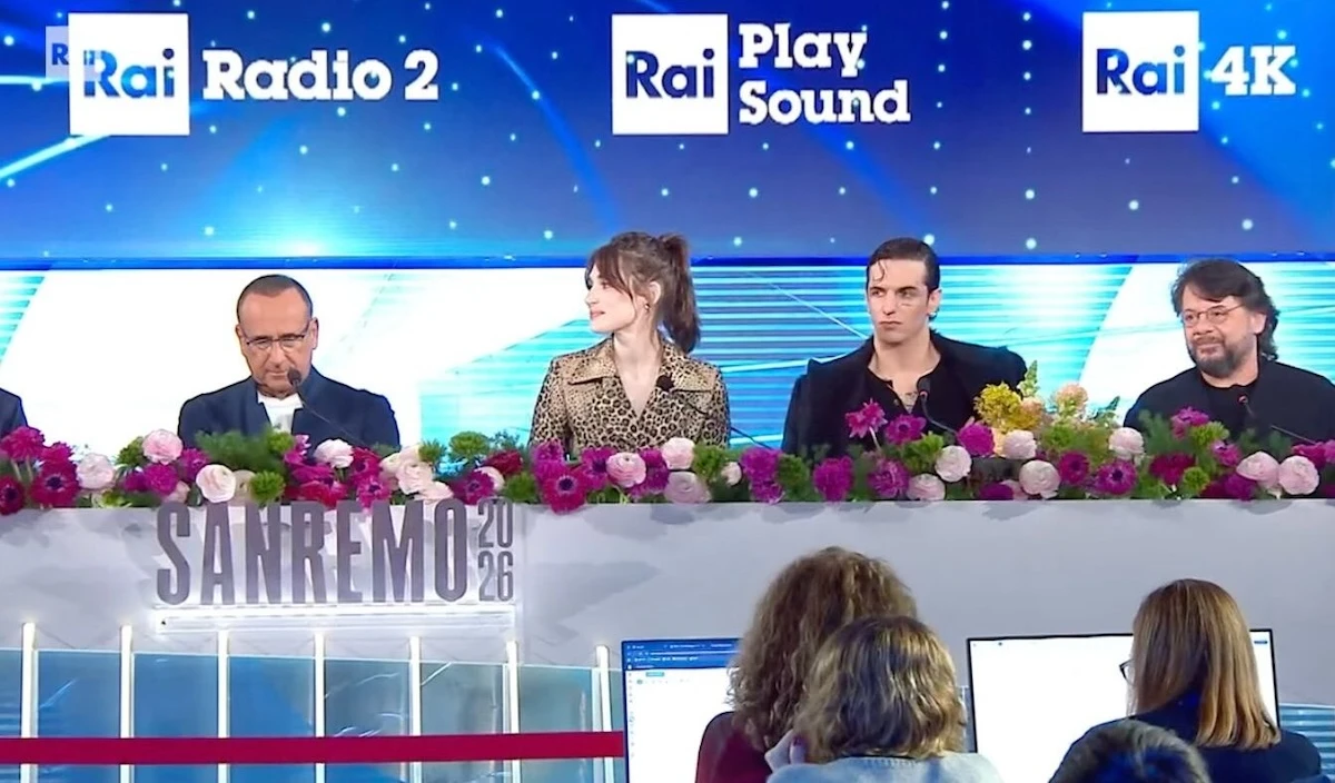 Achille Lauro a Sanremo 2026, immagine della seconda serata