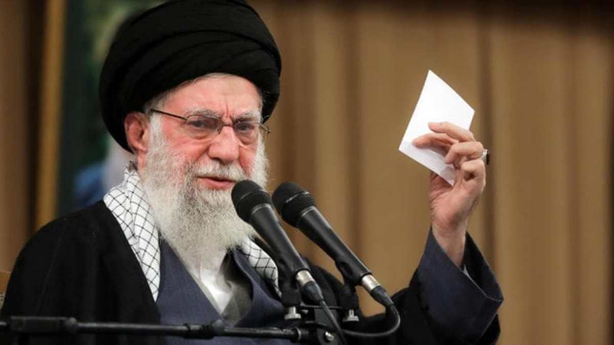 Iran USA, Khamenei avverte Trump: “Un attacco scatenerebbe una guerra regionale” Iran USA, Khamenei avverte Trump: “Un attacco scatenerebbe una guerra regionale”