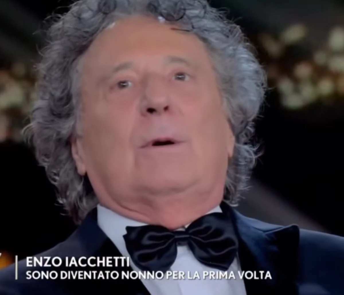 Enzo Iacchetti nonno: immagine a corredo della notizia su Penelope