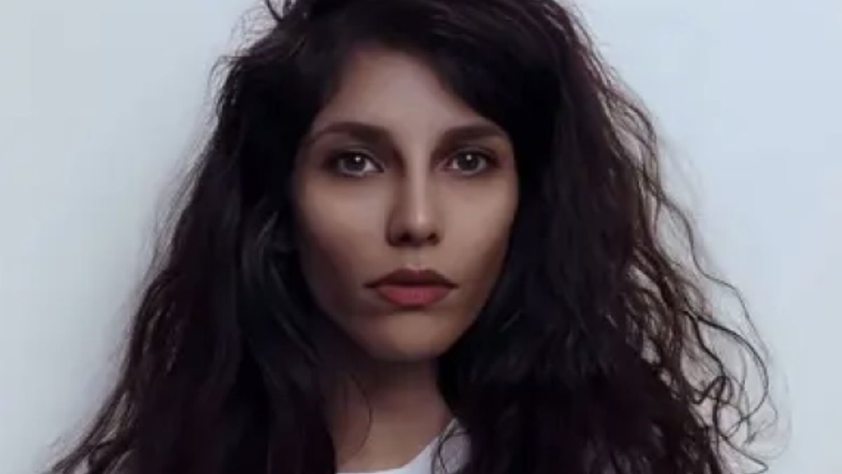 Iran, Raheleh, ingegnere e studentessa al Politecnico di Milano, colpita dai pasdaran: “Condizioni critiche”