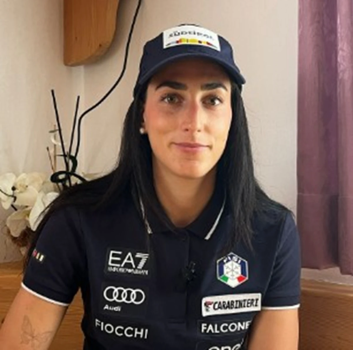 Rebecca Passler ritratta in gara con la divisa della nazionale italiana