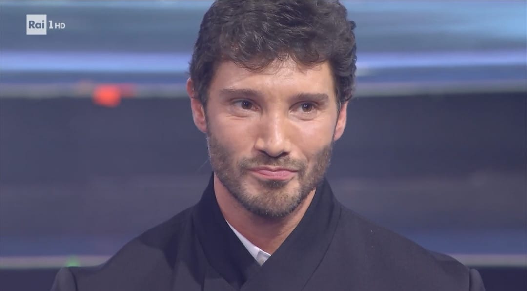 Sanremo 2026, la serata finale in diretta: si esibiscono tutti i big in gara Sanremo 2026, la serata finale in diretta: si esibiscono tutti i big in gara