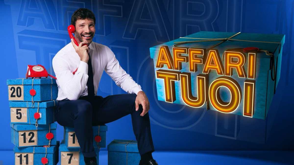 affari tuoi non va in onda stasera come cambia il palinsesto di rai 1 e quando torna stefano de martino da Thesocialpost.it affari tuoi non va in onda stasera come cambia il palinsesto di rai 1 e quando torna stefano de martino